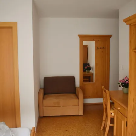 Auen Appartement *